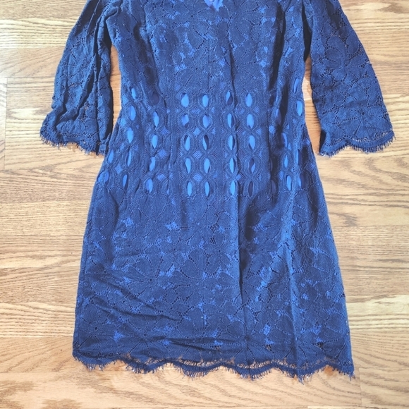 EUC Lilly Pulitzer Elegant Navy Lace Dress, Size 6 - Picture 2 of 11